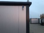 Contenedor de oficina de 5×2,20 con instalaciones sanitarias - Imagen 6