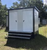 Contenedor sanitario + WC + ducha + cisterna