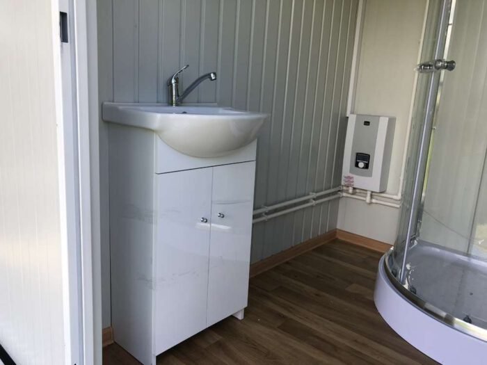 Contenedor sanitario + WC + ducha + cisterna - Imagen 6