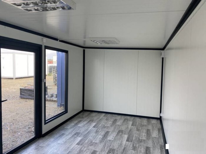 Contenedor de oficina de 18 m² - Imagen 7